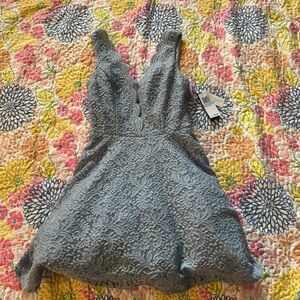 NWT SIZE 5 CITY STUDIO DRESS